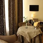 Cinzia Hotel