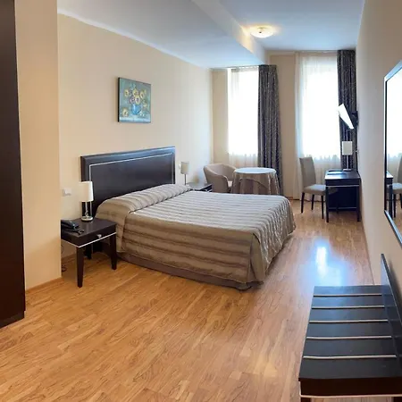 Cinzia Hotel