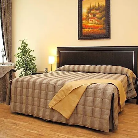 Hotel Cinzia 4*