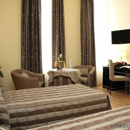 Cinzia Hotel 4*