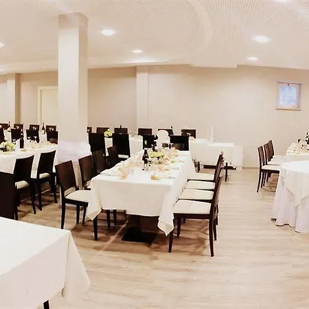 Cinzia 4*